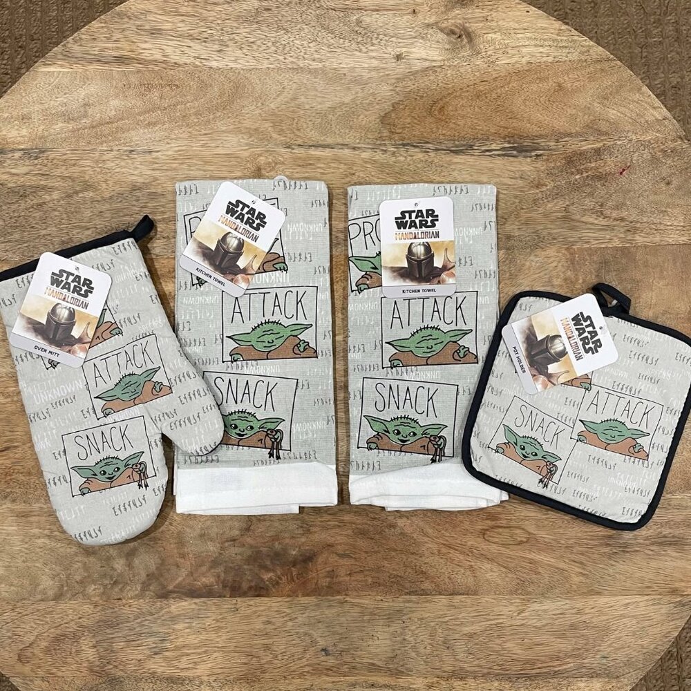NEW 4Pc The Mandalorian Grogu Kitchen Towels│Oven Mitt│Pot Holder Bundle